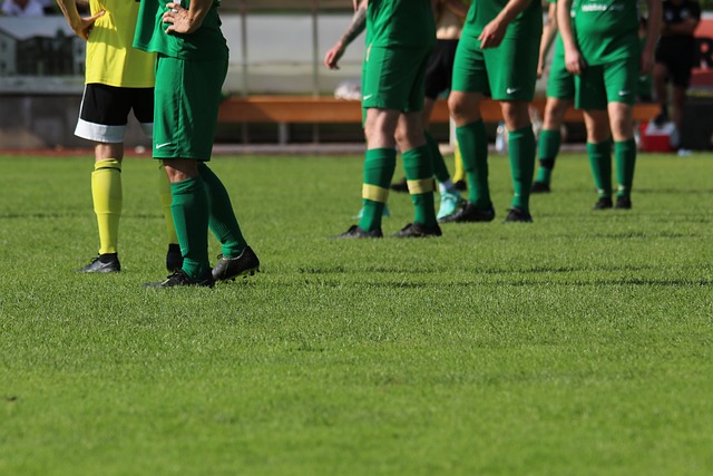 中国香港前锋谈拜合拉木庆祝：应保持专业，不能欺负我们的球迷.